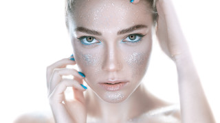 Blue eyes white makeup holography - a bun free wallpaper