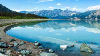 Lake mountains rocks sky clouds 2 - a few rock free wallpaper for desktop