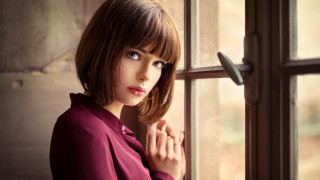 Woman bob hair window outdoor - anka zhuravleva free wallpaper