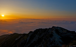 Mountain sunset clouds foreground cityscape - murata range free wallpaper