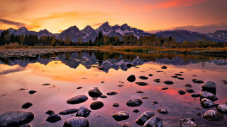 Mountain reflection sunset lake rocks - rock free wallpaper