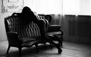 Woman couch window chair blackandwhite - a chair in front free wallpaper