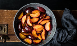 Plums bowl table blackcloth brownbox - a black cloth free wallpaper
