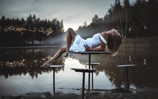 Woman lake forest bench portrait - artur tarnowski free wallpaper