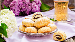 Pastries tea hydrangeas rococo blurry - bouchta el hayani free wallpaper for desktop