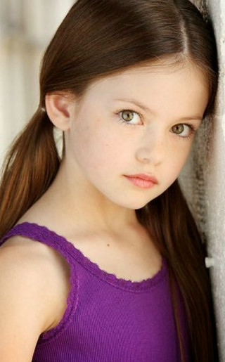 Young girl long hair serious 2 - young free wallpaper