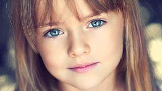 Child blue eyes blonde hair - caroline lucy scott free wallpaper