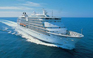 Luxury cruise ship ocean sunny - a large cruise ship sailing in the ocean free wallpaper