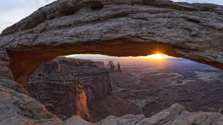 Desert cliff sunset matte painting - a sunset in the distance free wallpaper