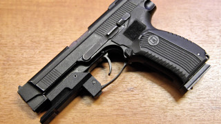 Black gun wooden table vector 2 - vector free wallpaper