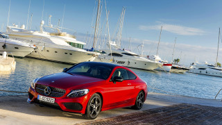 Red car marina boats yacht - the water behind free wallpaper