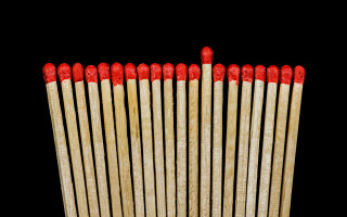 Matches red tips black background - diffuse free wallpaper