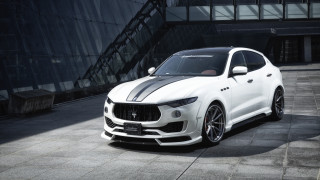 White maserato building black stripe - the front of it free wallpaper