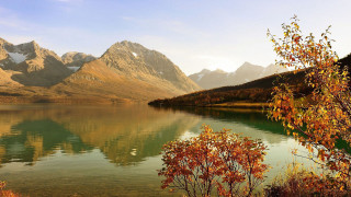 Lake mountains trees autumn leaves 4 - mountain and trees free wallpaper