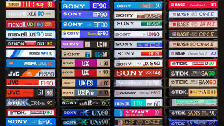 Television display remotes wall black - uhd 8 k free wallpaper