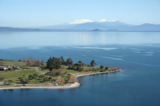 Small island lake mountain house - a small island in the middle of a lake free wallpaper
