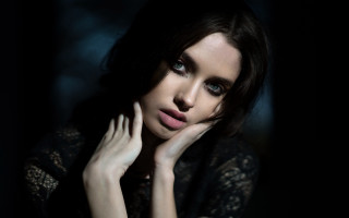 Gothic portrait woman blackbackground blueeyes - gothic free wallpaper for desktop