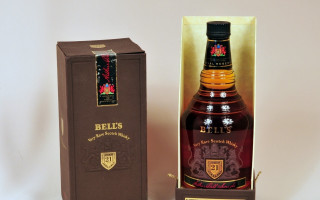 Bills blended irish whiskey still - still free wallpaper