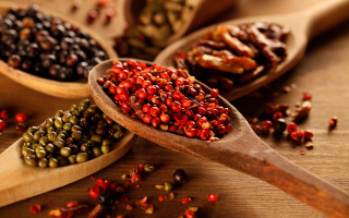 Wooden spoon seeds beans christmas - cao zhibai free wallpaper