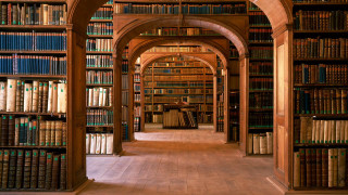 Library archways columns bookshelves medieval - christopher wren free wallpaper