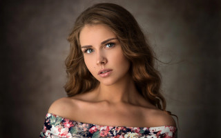 Elina karimova floral top blowing - floral free wallpaper