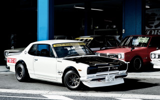 White car red car building - vintage free wallpaper