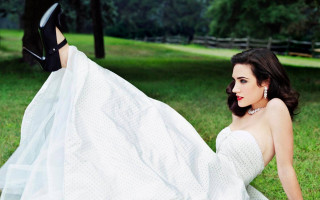 Woman white dress grass wind - the wind free wallpaper