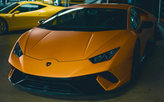 Yellow sports car garage 3d - a yellow sports car free wallpaper