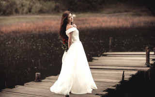 Woman dock lake flower kimono - a bouquet of flowers free wallpaper