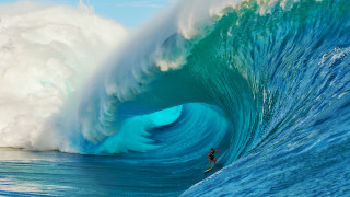Surfing man wave ocean horizon - top of a surfboard in the ocean free wallpaper