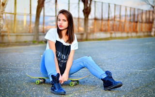 Girl skateboard portrait denim blurry - a skateboard free wallpaper