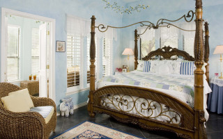 Bedroom shutters chandelier architecture cityscape - a bedroom free wallpaper