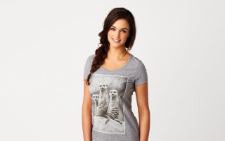 Woman grey shirt meerkats photorealistic - grey free wallpaper for desktop