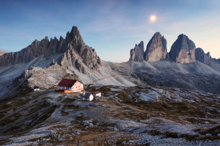 Mountain house full moon landscape - a few mountain free wallpaper