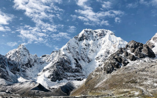 Mountain range snowy peaks blue 2 - a mountain range free wallpaper