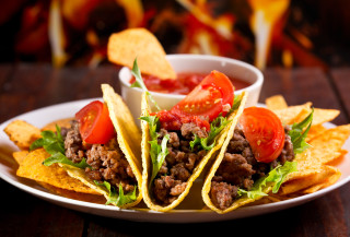 Tacos meat tomatoes chips fire 2 - a fire in the background free wallpaper