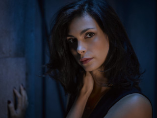 Woman dark hair black dress - serial free wallpaper for desktop
