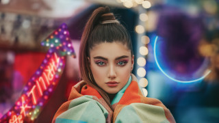 Woman bun colorful jacket neon - a bun free wallpaper