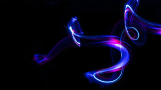 Blurry blue purple hologram long - object free wallpaper