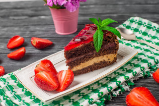Cake strawberries plate fork flower - a piece of cake free wallpaper