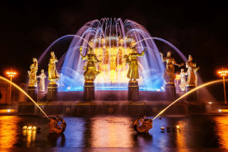Cherryl fountain bronze statues night - cherryl fountain free wallpaper