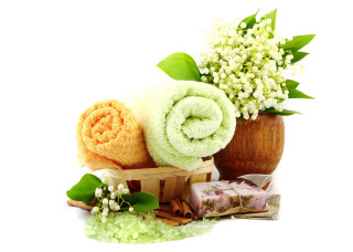 Wooden basket towels flowers white - a white background behind free wallpaper