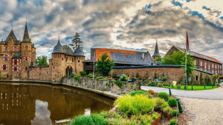 Castle pond clouds medieval flanders - a pond in front free wallpaper