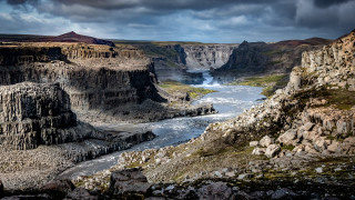 River canyon mountains waterfall city - a canyon free wallpaper