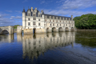 Castle bridge water body middle - romanesque free wallpaper