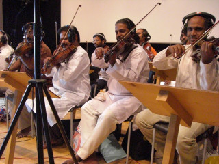 People playing instruments room microphone 2 - a speaker free wallpaper