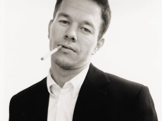 Man suit smoking cigarette black - his mouth free wallpaper