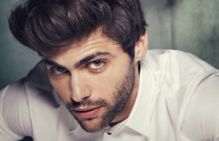 Man beard white shirt serious 5 - perfect eye free wallpaper