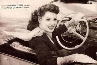 Woman sitting car steering wheel 2 - verdadism free wallpaper