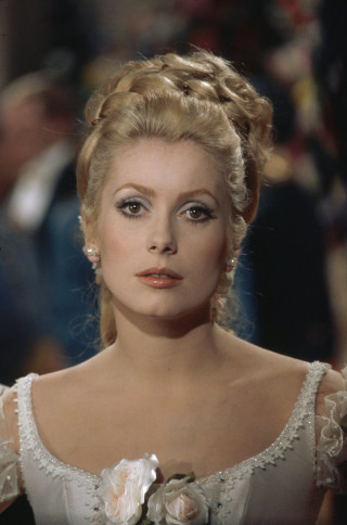Woman white dress flower hair 2 - constanceanne parker free wallpaper